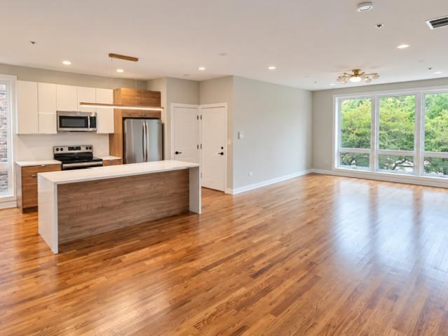 3 bedroom, Chicago IL 60623 LS105531195