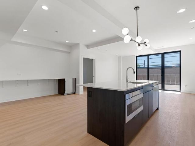 3 bedroom, Chicago IL 60622 99810903