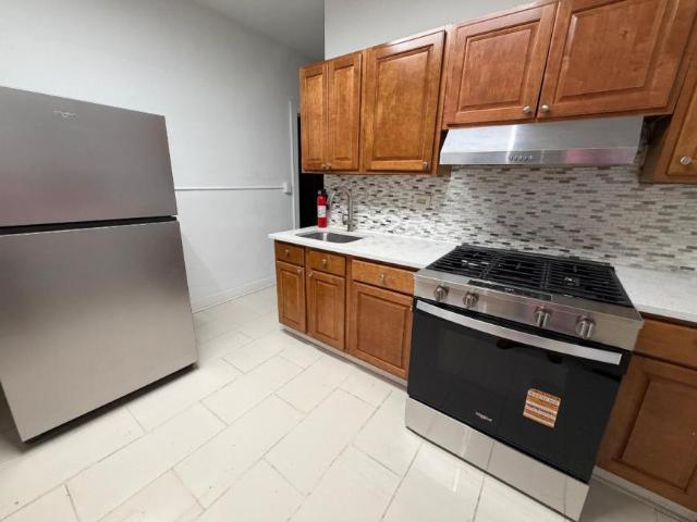 3 bedroom, Chicago IL 60629 106115326