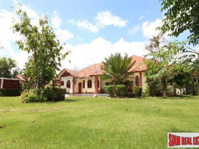 3 bedroom, Chiang Mai Chiang Mai for sale 104323702