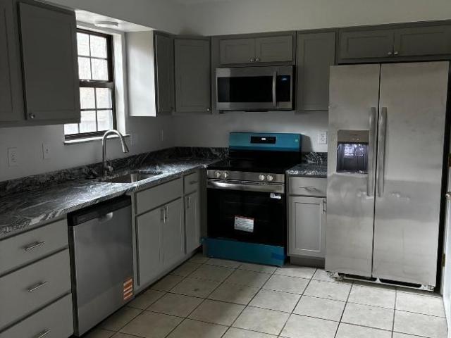 3 bedroom, Cincinnati OH 45245 105182799