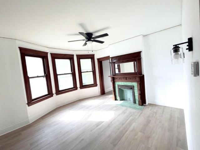 3 bedroom, Cincinnati OH 45219 106166271