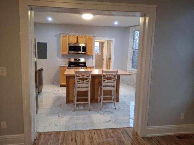 3 bedroom, Cincinnati OH 45229 105776766