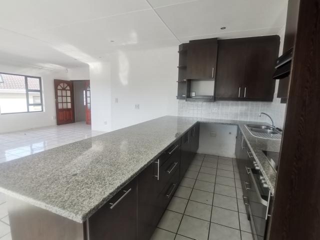 3 Bedroom Cluster To Let in Blue Bend