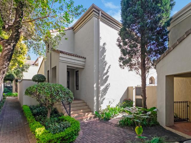 3 Bedroom Cluster To Let in Lonehill