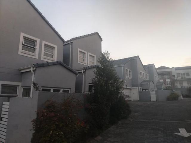 3 Bedroom cluster to rent in Boskruin, Randburg