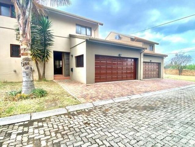 3 Bedroom cluster to rent in Radiokop, Roodepoort