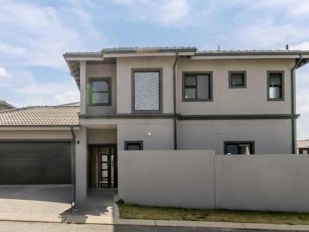 3 Bedroom Cluster in Fourways