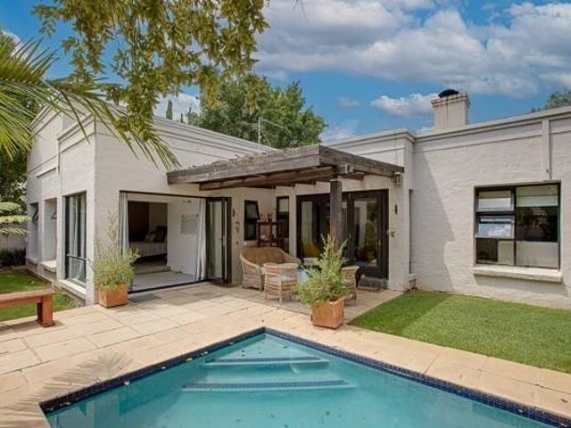3 Bedroom Cluster in Maroeladal