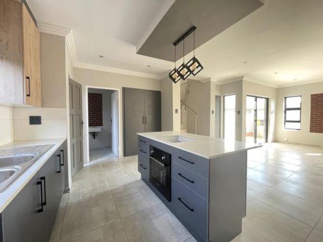 3 Bedroom Cluster in Pomona