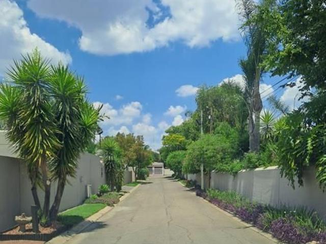 3 Bedroom Cluster in Sunninghill