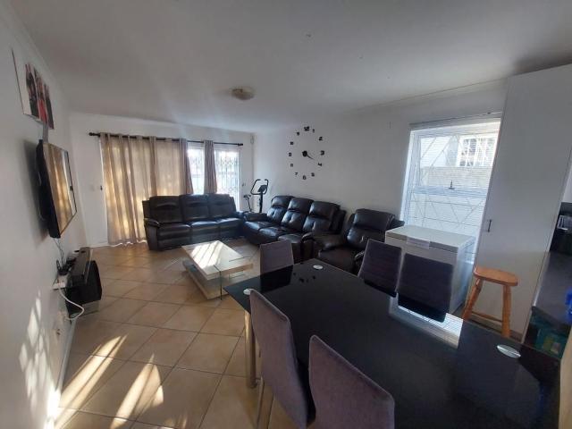 3 Bedroom cluster rented in Parklands, Blouberg
