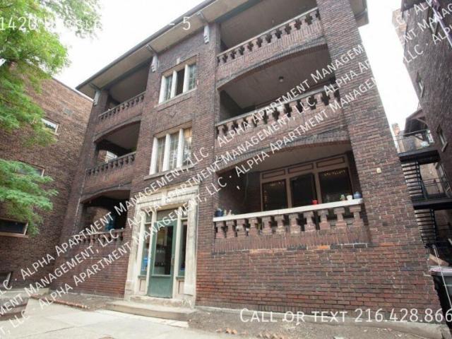 3 bedroom, Cleveland OH 44106 LS105673375