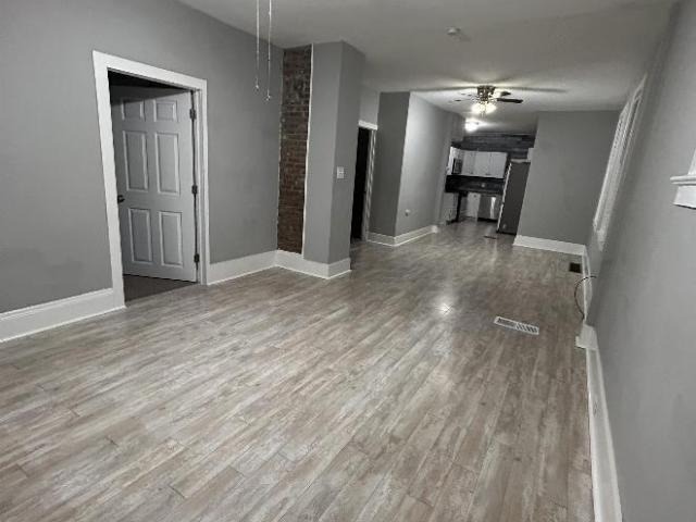 3 bedroom, Cleveland OH 44113 LS105519931