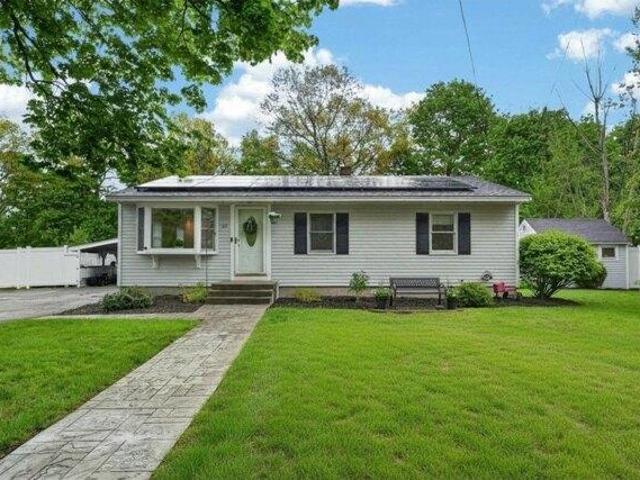 3 bedroom, Clinton MA 01510 104758039