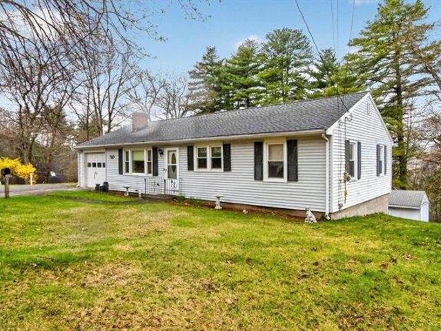 3 bedroom, Clinton MA 01510 104760027
