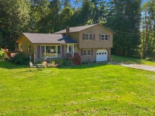 3 bedroom, Clinton ME 04927 105632241