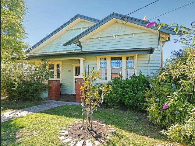 3 BEDROOM CLOSE TO ALL AMENITIES