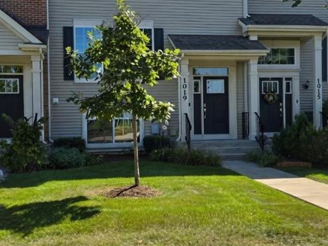 3 bedroom, Crystal Lake IL 60012 105989888