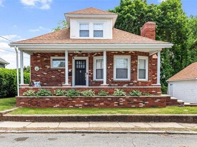 3 bedroom, Cranston RI 02905 104833366