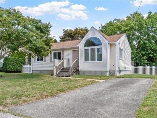 3 bedroom, Cranston RI 02910 104869942