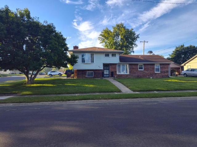 3 bedroom, Crest Hill IL 60403 106025634
