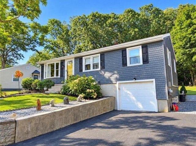 3 bedroom, Cumberland RI 02864 105726432