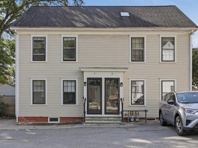 3 bedroom, Amesbury MA 01913 105401338