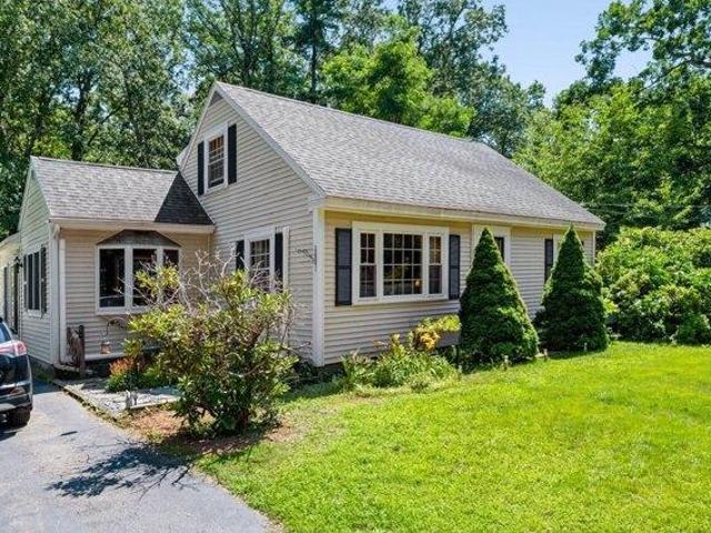 3 bedroom, Amesbury MA 01913 105428294