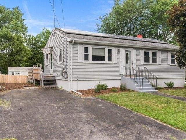 3 bedroom, Amesbury MA 01913 105511291