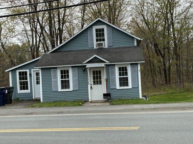 3 bedroom, Amherst MA 01002 105330598