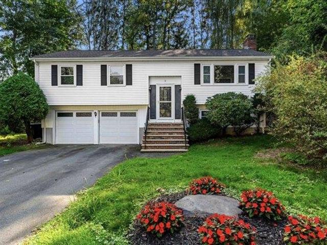 3 bedroom, Andover MA 01810 105552616