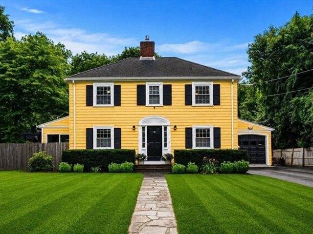 3 bedroom, Andover MA 01810 105365895