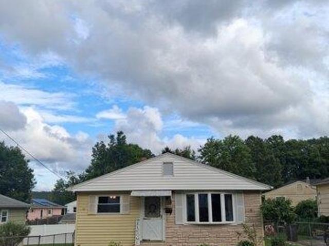 3 bedroom, Ansonia CT 06401 105493775