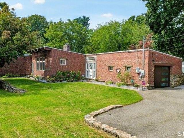 3 bedroom, Ansonia CT 06401 105495719