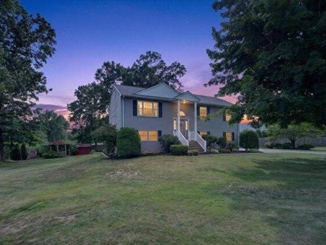 3 bedroom, Agawam MA 01001 105330487