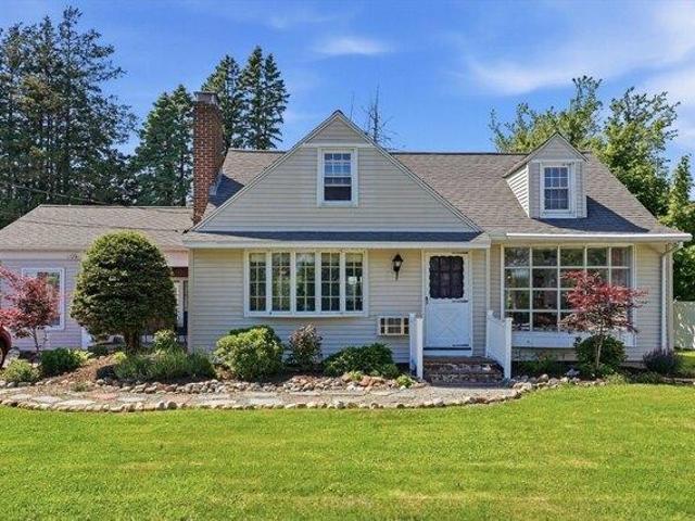 3 bedroom, Agawam MA 01001 105533810