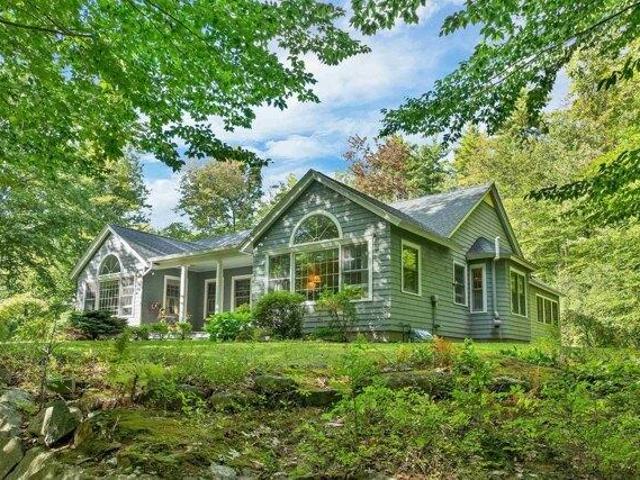 3 bedroom, Alton NH 03809 105678278