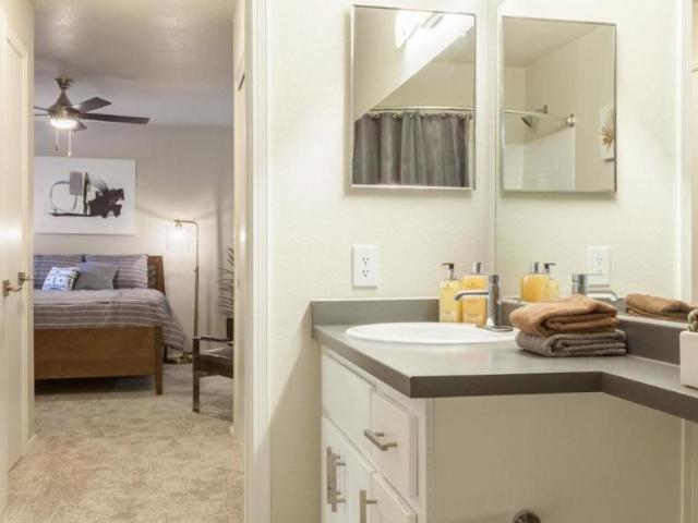 3 bedroom, Albuquerque NM 87111 105774929