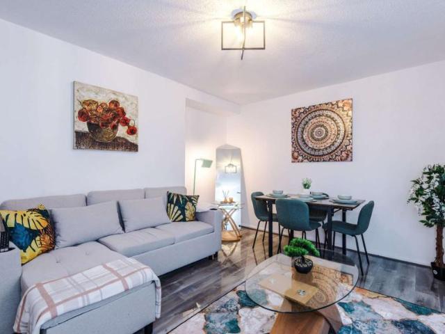 3 Bedroom Apartment Manchester Manchester 99912037