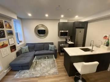3 Bedroom Apartment Montreal QC 103090736