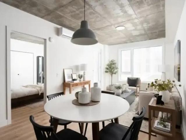 3 Bedroom Apartment Montreal QC 105022792