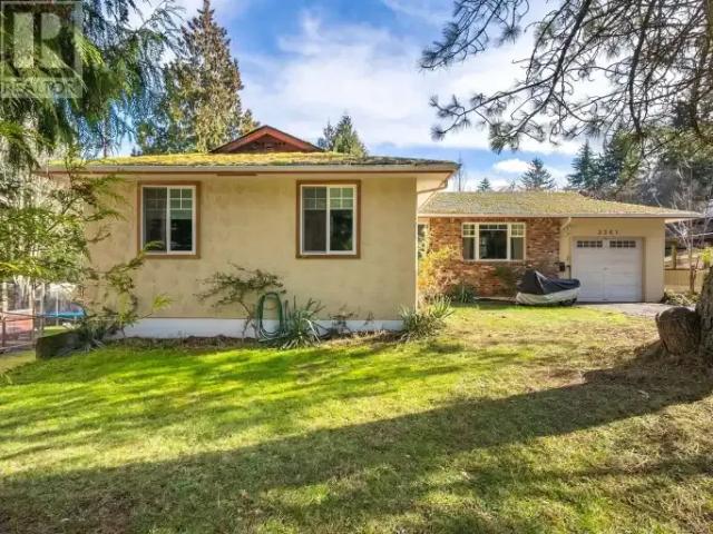 3 Bedroom Apartment Nanaimo BC 104711607