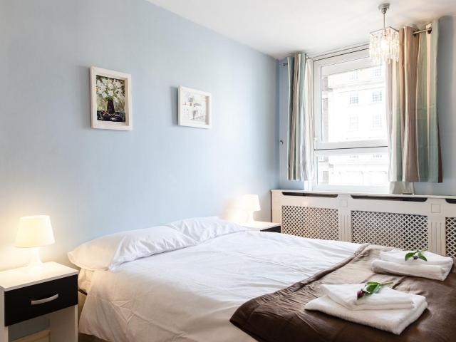 3 Bedroom apartment near City, University of London Has an Apartment