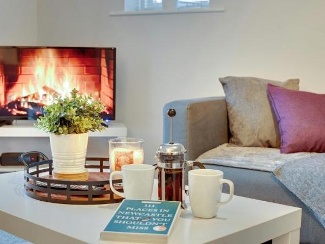 3 Bedroom Apartment Newcastle Upon Tyne Newcastle Upon Tyne 86849002