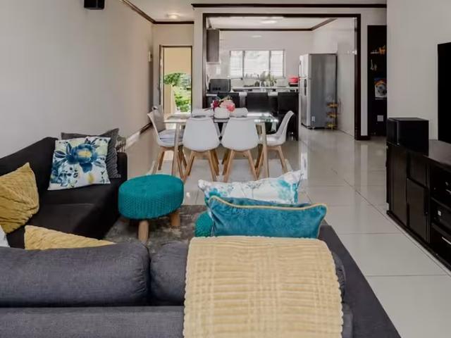 3 Bedroom Apartment Noordwyk Noordwyk 103378154