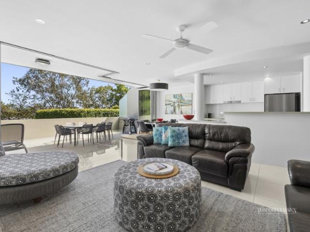3 Bedroom Apartment Noosa Heads QLD 105347386