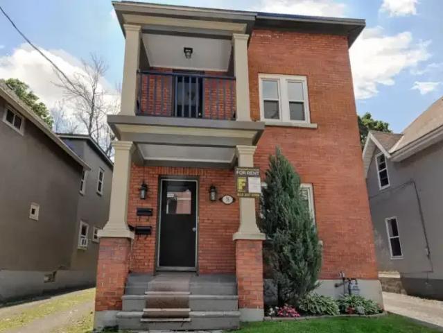 3 Bedroom Apartment Ottawa ON 103739627