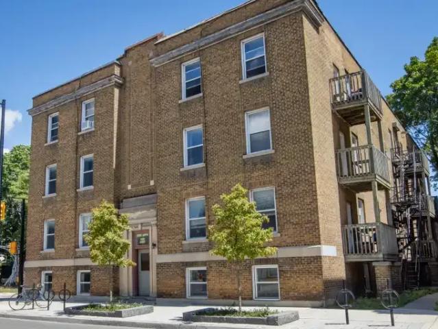 3 Bedroom Apartment Ottawa ON 103739818