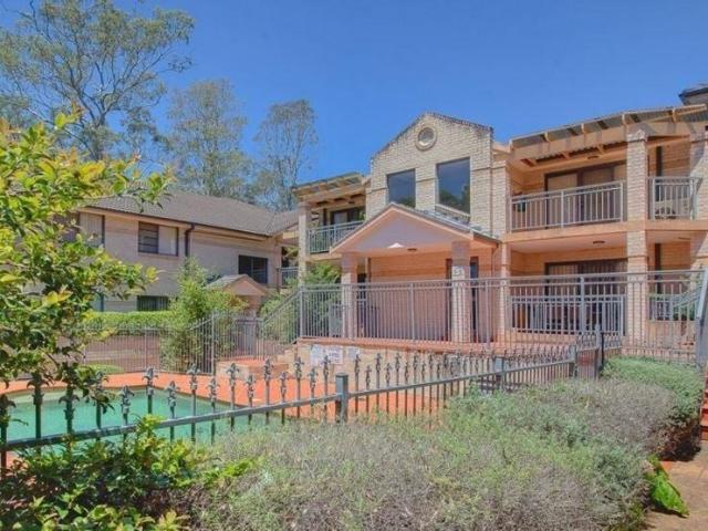 3 Bedroom Apartment Overlooking the Pool